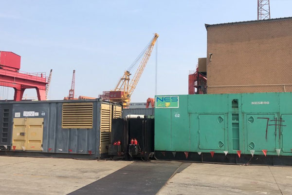 红花岗发电机出租空气滤清器的清洁频率是多少？