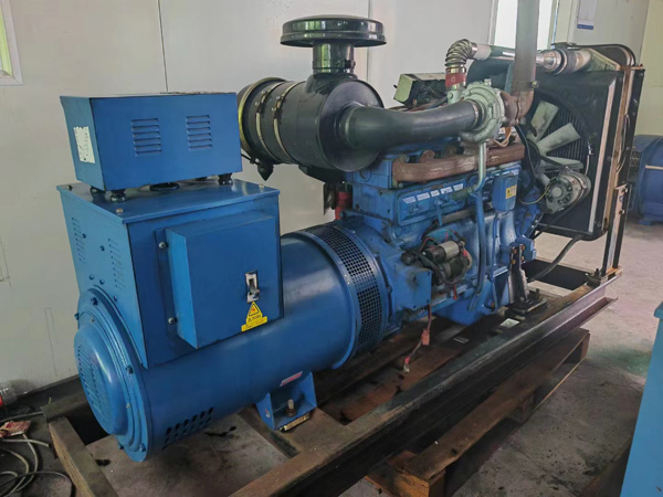红花岗100kW柴油发电机组使用多级机油有哪些优缺点？